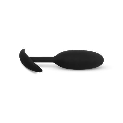 Heavy Fulfiller - kleine zwarte buttplug van siliconen met gewicht voor extra sensatie, ideaal voor gebruik met glijmiddel.